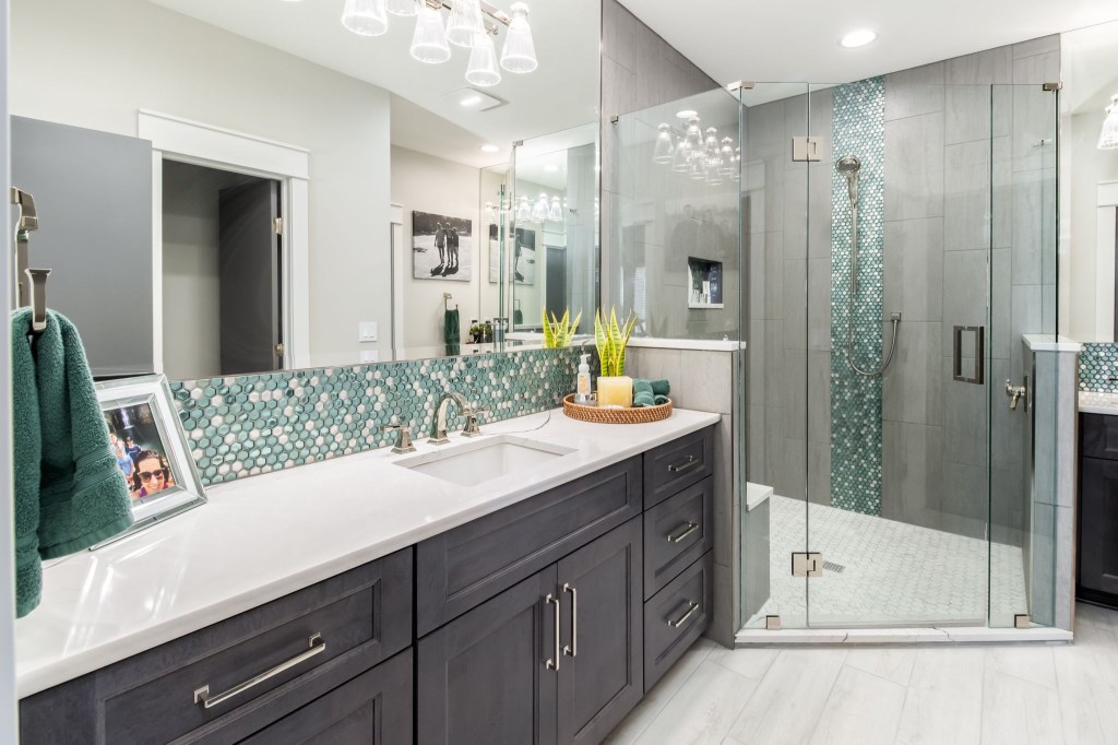 How to Achieve a Luxurious Bathroom Remodel on Any&nbsp;Budget